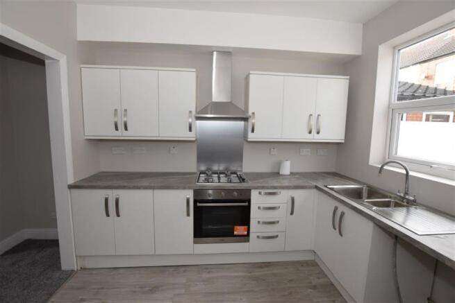 2-Bedroom Terraced House for Rent – £750 PCM – Birkenhead, CH41