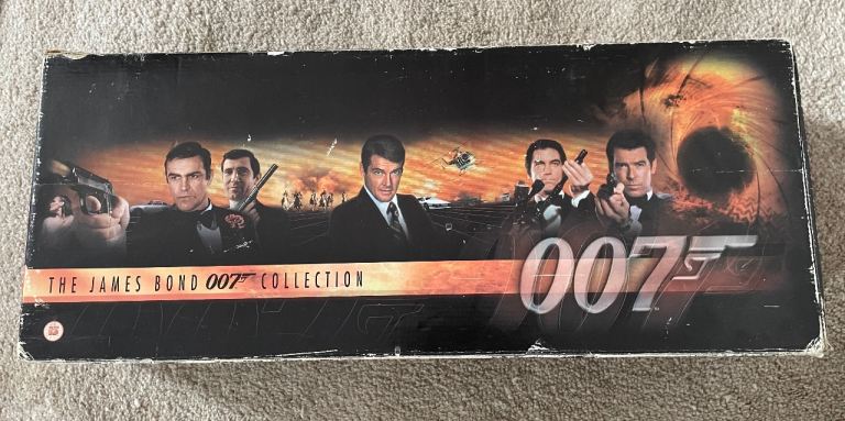 James Bond 19 vhs set 
