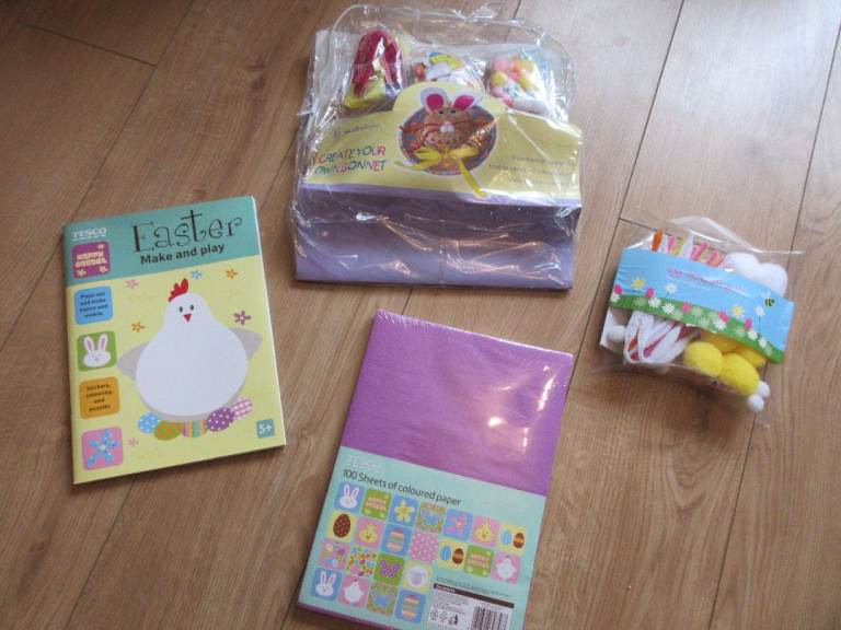 BRAND NEW SET OF EASTER CRAFTING FUN - including Easter bonnet
