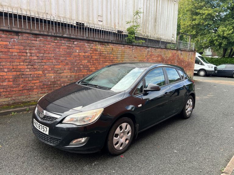 Vauxhall, ASTRA, Hatchback, 2010, Manual, 1686 (cc), 5 doors