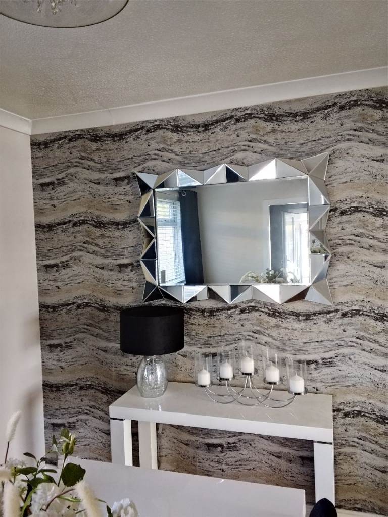 Wall mirror 
