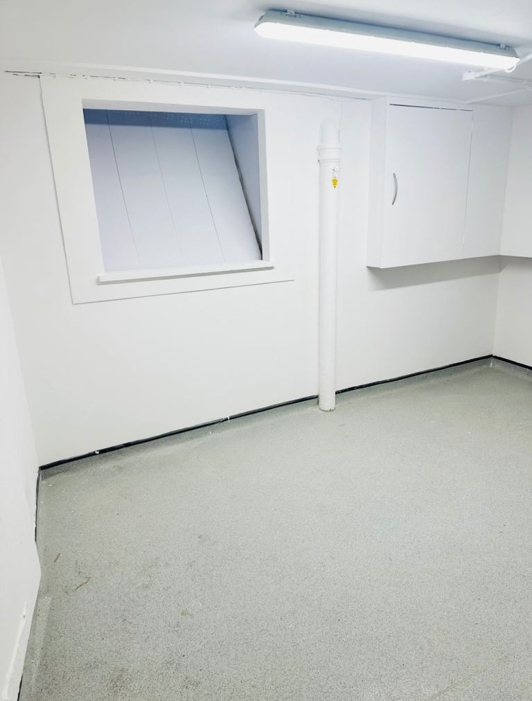 Shop Basment North Laine, Brighton.