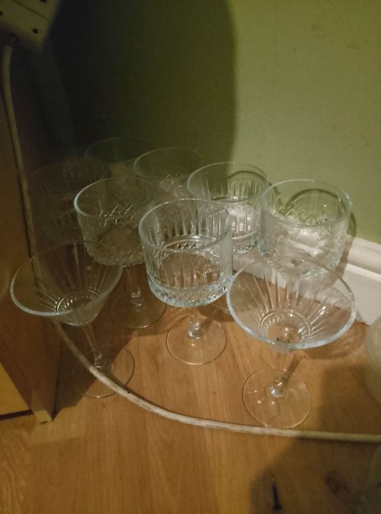 6 glass cups