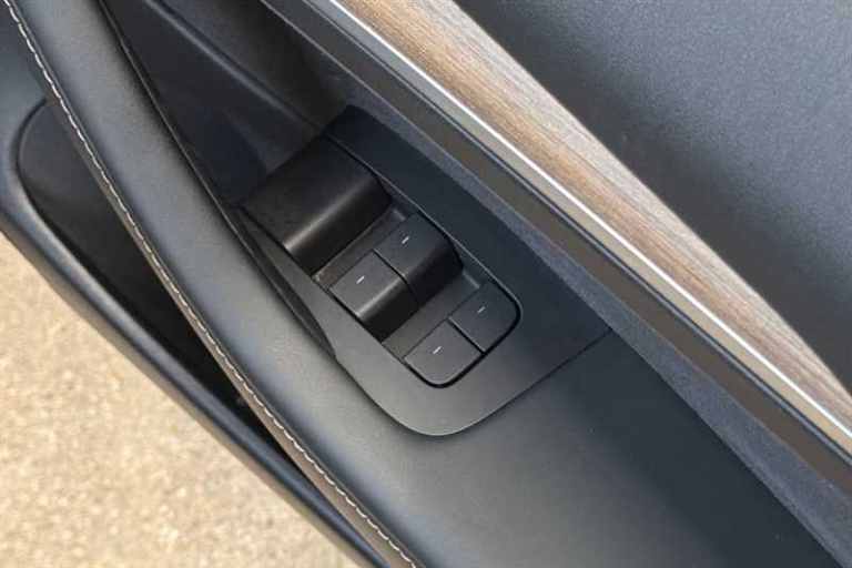 2021 Tesla Model 3 Long Range AWD 4dr Auto SALOON ELECTRIC Automatic