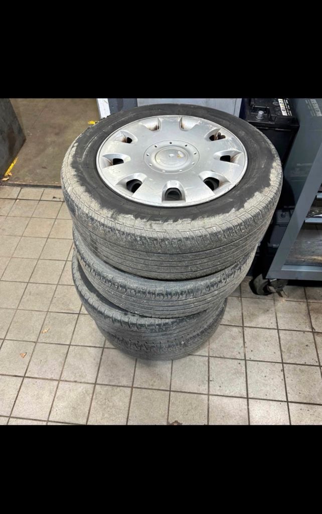15 inch rims with tyres