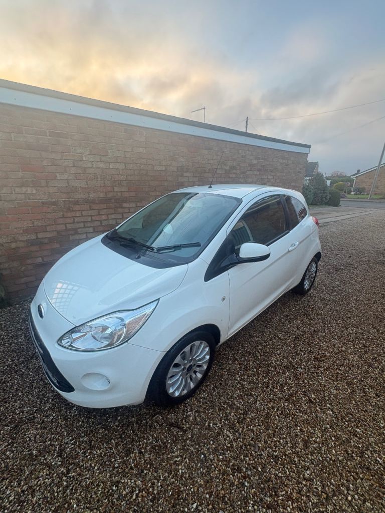 Ford, KA, Hatchback, 2013, Manual, 1242 (cc), 3 doors