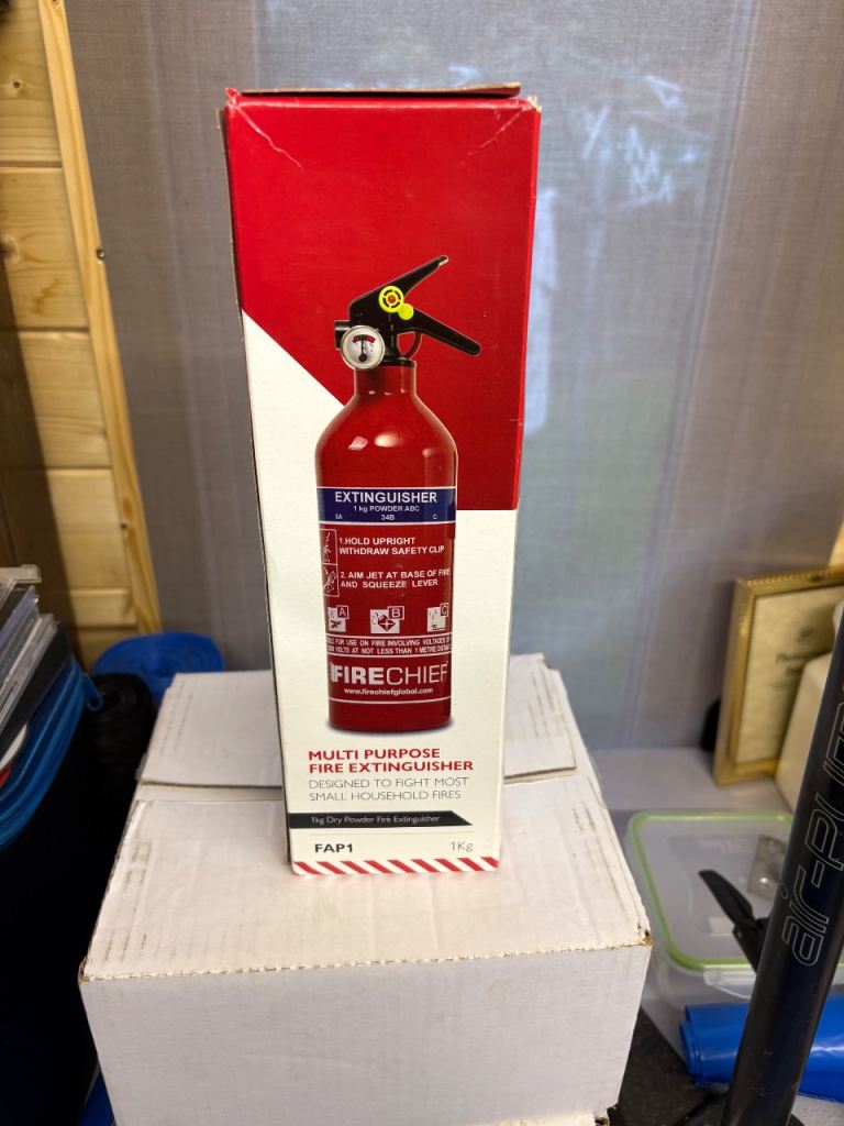 4x brand new boxed fire extinguishers 