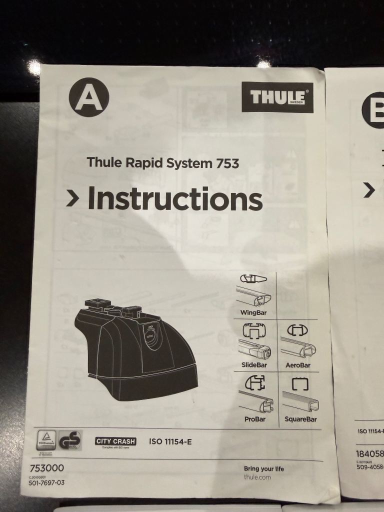 Volvo XC60 Thule roof bars and fitting kit 