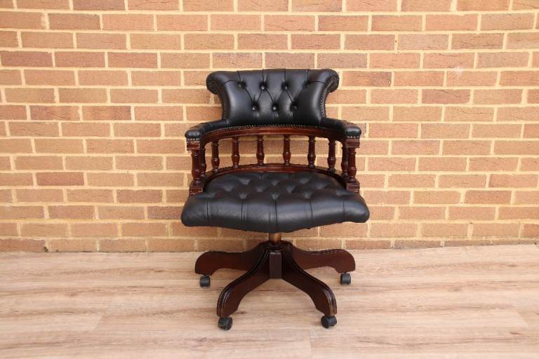 Chesterfield Captains Chair (UK Delivery)