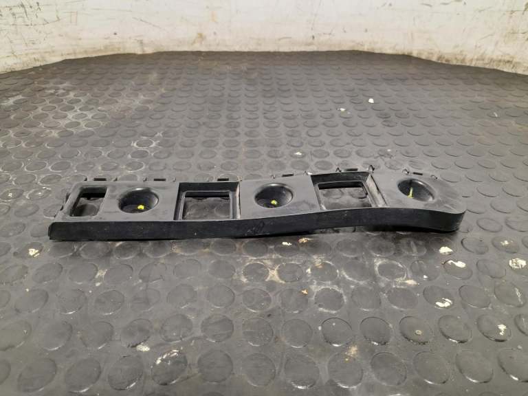 Mg Zs Rear Bumper Bracket 2016-2024