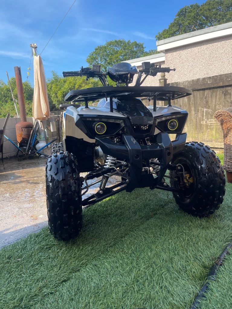Quad bike 