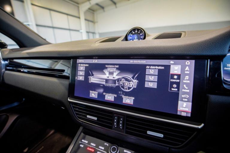 2020 Porsche Cayenne E-Hybrid 5dr Tiptronic S ESTATE PETROL/ELECTRIC Automatic