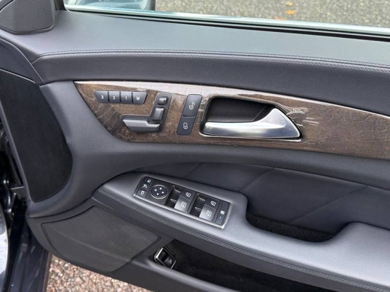 2011 Mercedes-Benz CLS 3.0 CLS350 CDI V6 BlueEfficiency Coupe 4dr Diesel G-Tronic+ Euro 5 (265 ps...