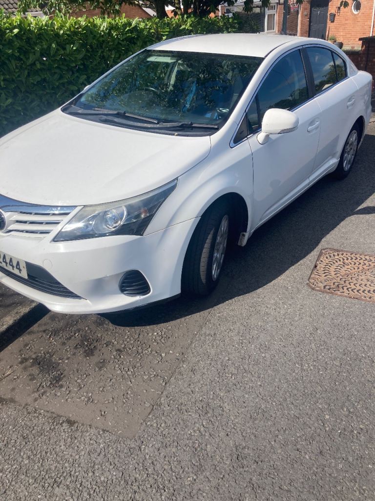 Toyota, AVENSIS, Saloon, 2014, Manual, 1998 (cc), 4 doors