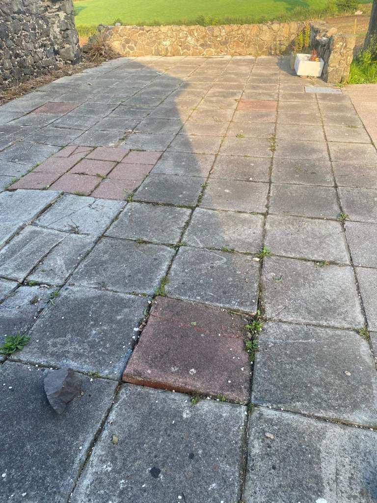 Approx 100 Used Concrete Patio Slabs – Grey and Reddish Tones