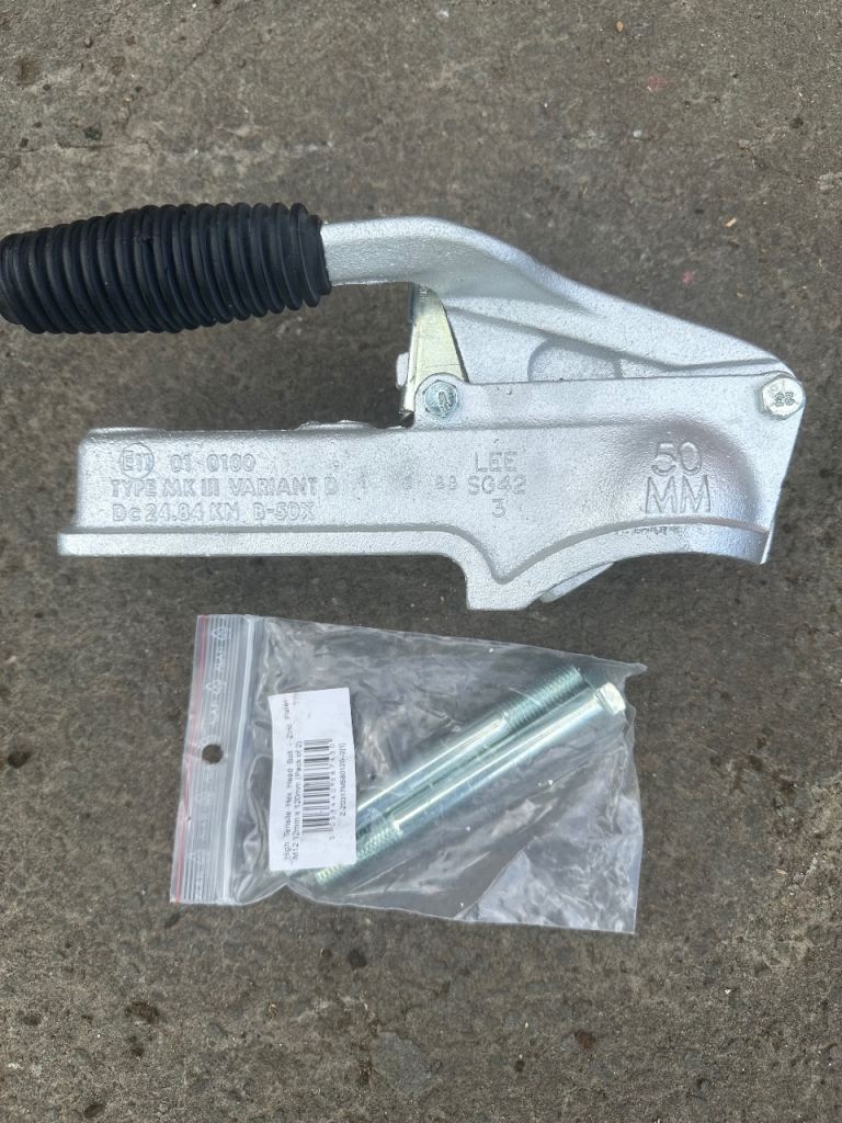 Trailer hitch 