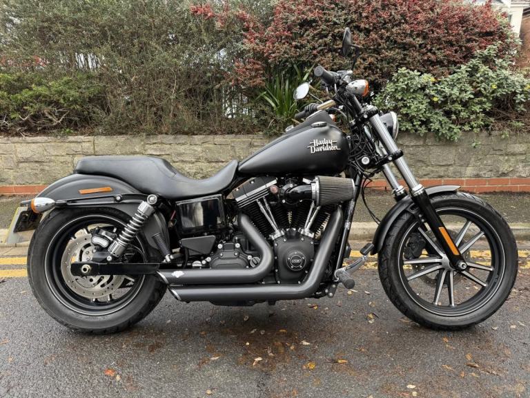 HARLEY-DAVIDSON FXDBC DYNA STREET BOB LTD 2016