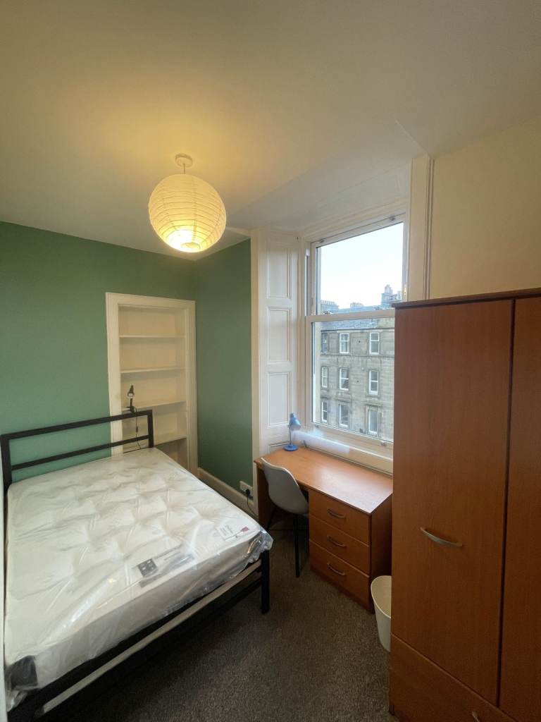 Quiet double rooms in Leith - weekly lets - all bills inc!