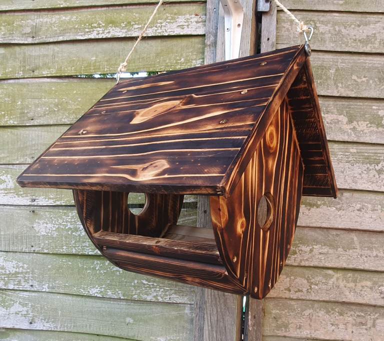 Hanging bird feeder