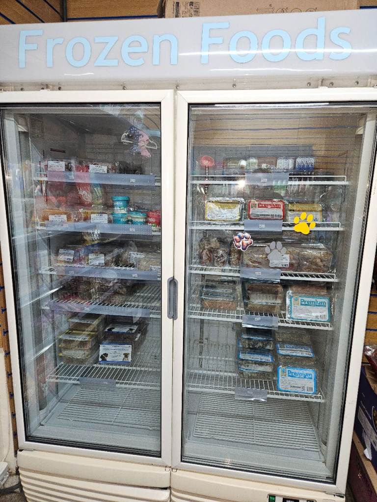Display freezer 