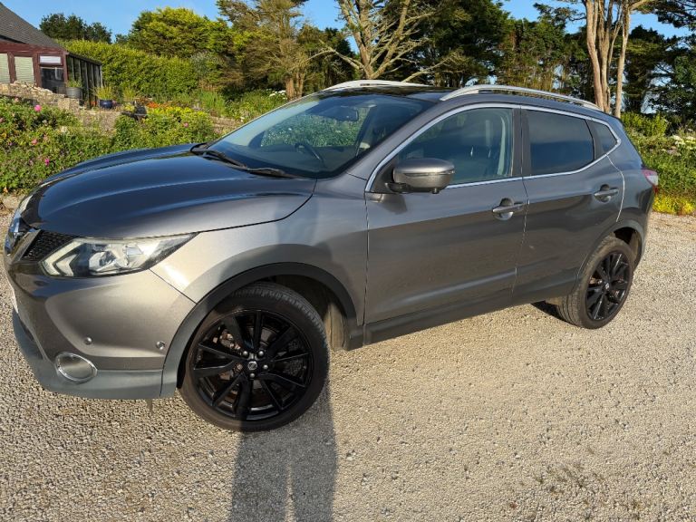 Nissan, QASHQAI, Hatchback, 2015, Manual, 1461 (cc), 5 doors