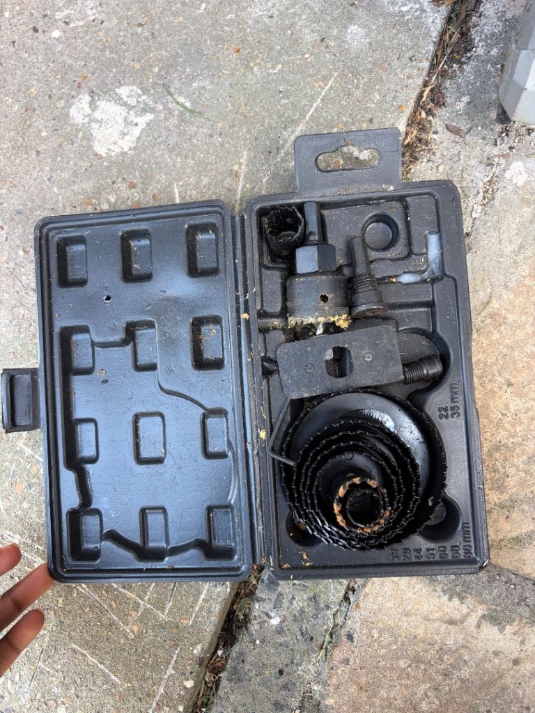 Hole Saw Set with Case – Various Sizes