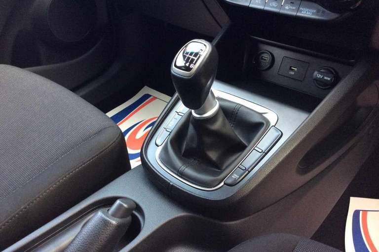 2022 Hyundai KONA 1.0 TGDi 48V MHEV SE Connect 5dr HATCHBACK Petrol/Electric Hybrid Manual