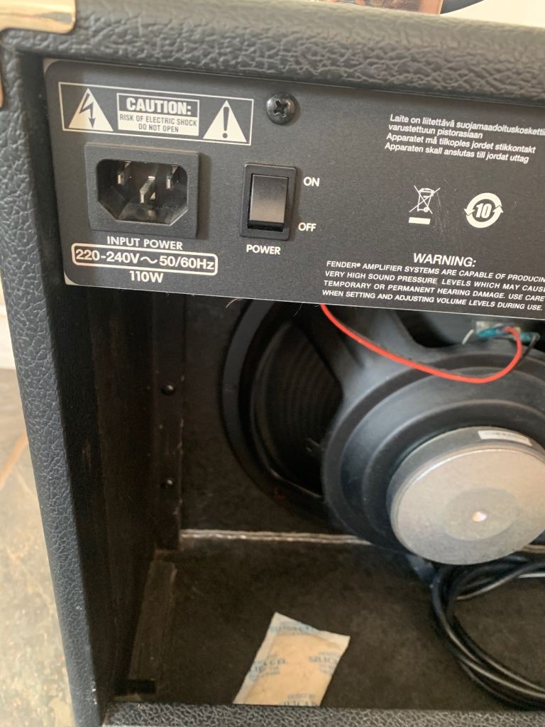 Fender champion 40 guitar amp