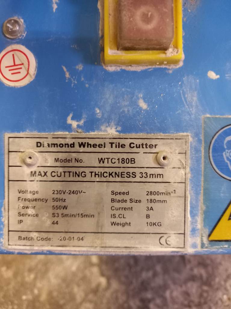 ELECTRIC TILE CUTTER 240V. 