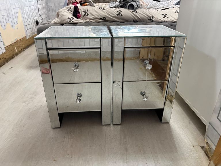 Pair of Mirrored Bedside Tables with Drawers