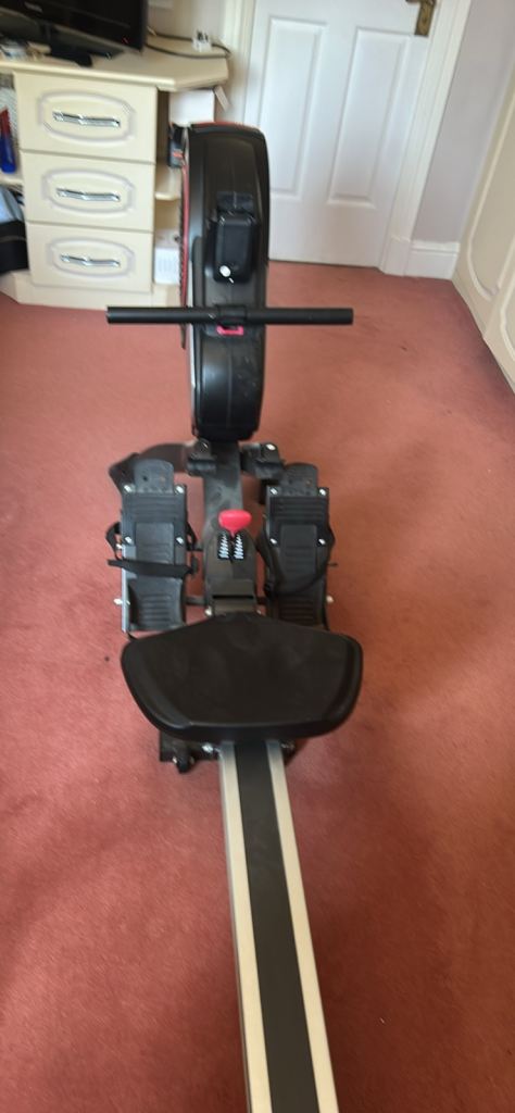 Marcy Black Rowing Machine – Good Condition