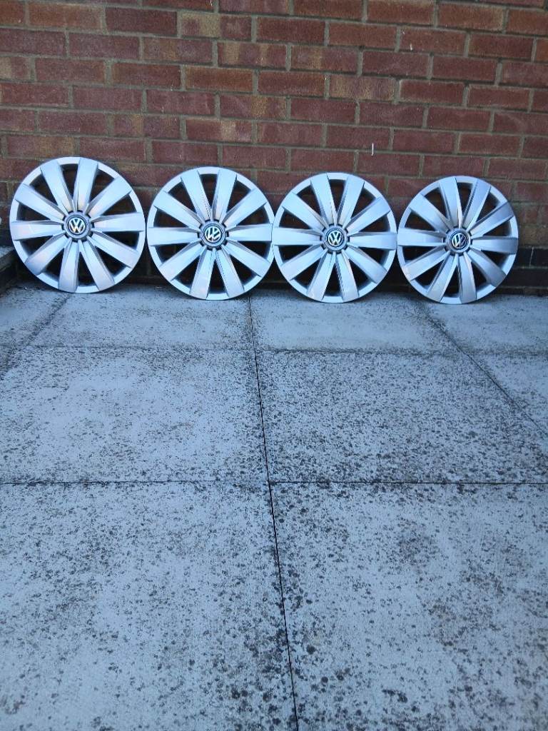 VW Transporter wheel trims