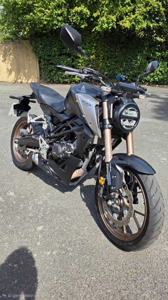 Honda CB125R 2021