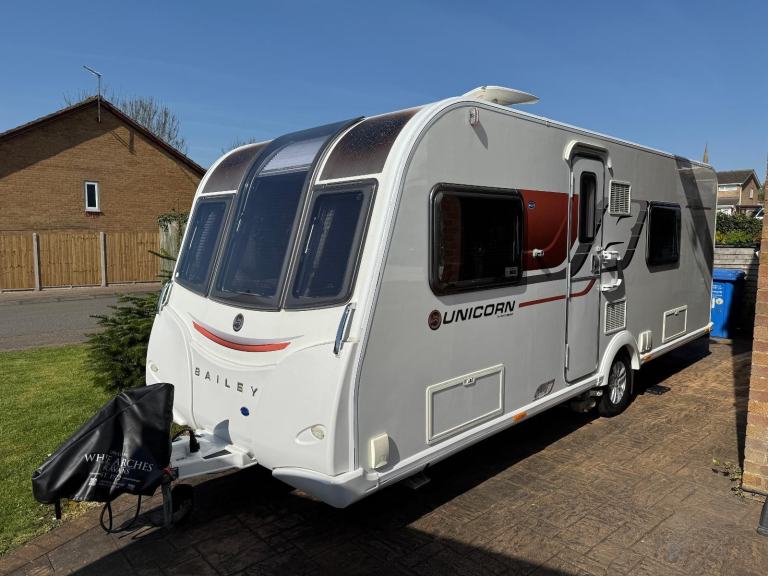 Bailey Unicorn 3 Cadiz 4 berth family caravan