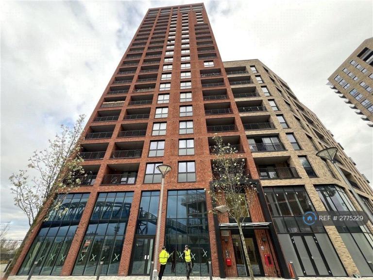 2 bedroom flat in Healum Avenue All Bills Included, Southall, UB2 (2 bed) (#2775229)