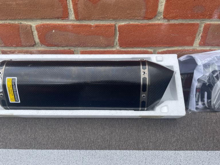 Kawasaki ZX10R 2009 exhaust Akrapovic carbon titanium end can New never used Still in box