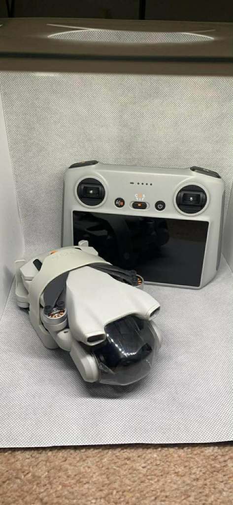 DJI Mini 3 + RC Controller 