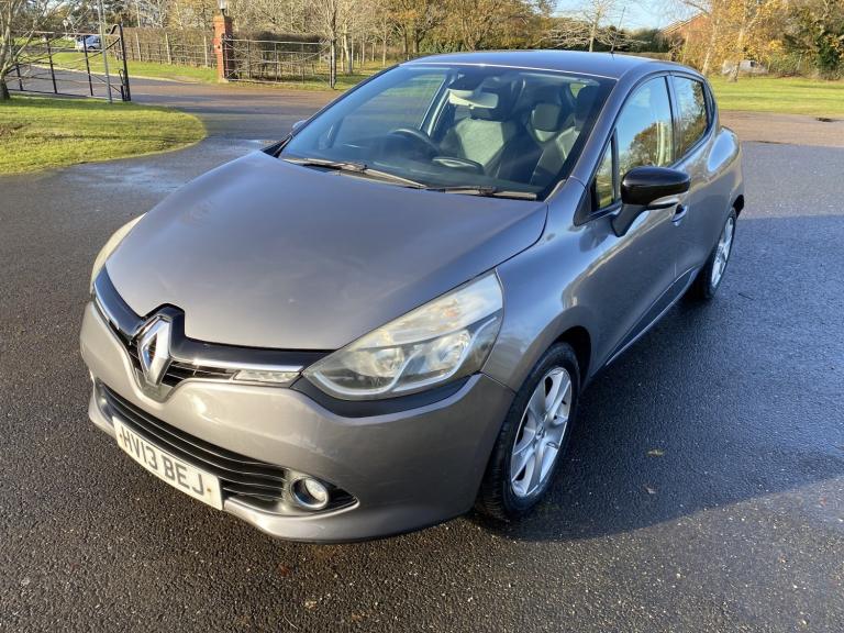 RENAULT CLIO 1.2 16V Dynamique MediaNav 2013