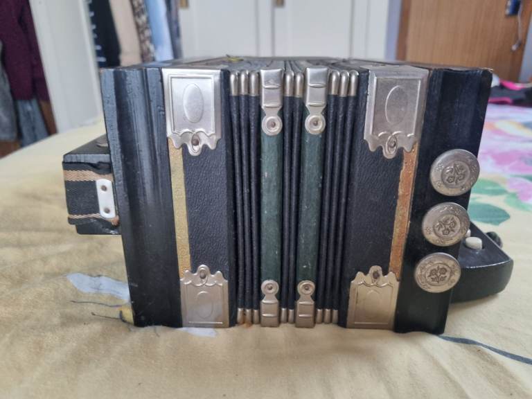Squeeze box 
