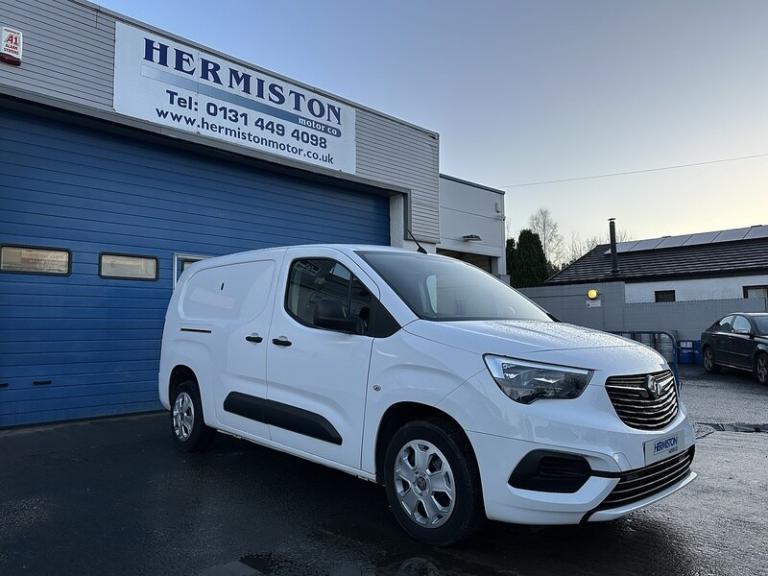 2020 Vauxhall Combo 2300 1.5 Turbo D 100ps H1 Sportive Van PANEL VAN DIESEL Manual