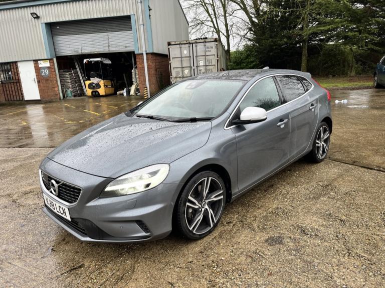 VOLVO V40 2.0 R-Design Pro D3 Grey Manual Diesel 2018