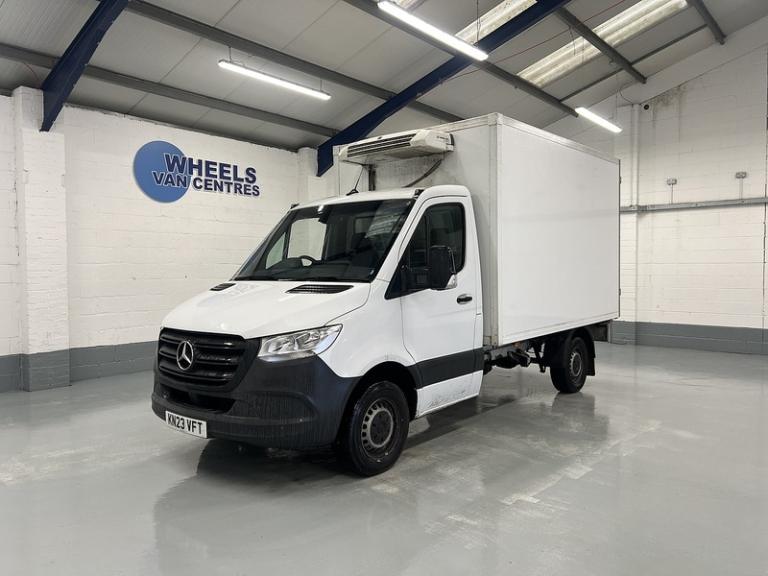2023 Mercedes-Benz Sprinter 3.5t Progressive Chassis Cab CHASSIS CAB DIESEL Manual