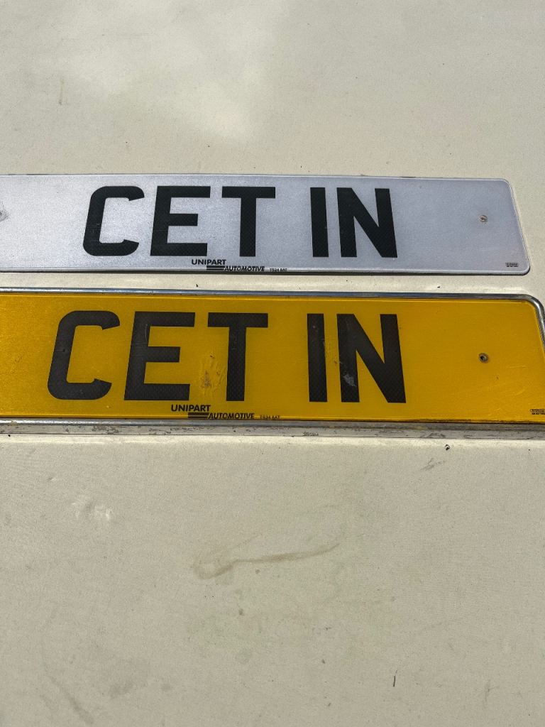 CET 1N PRIVATE NUMBER Plate