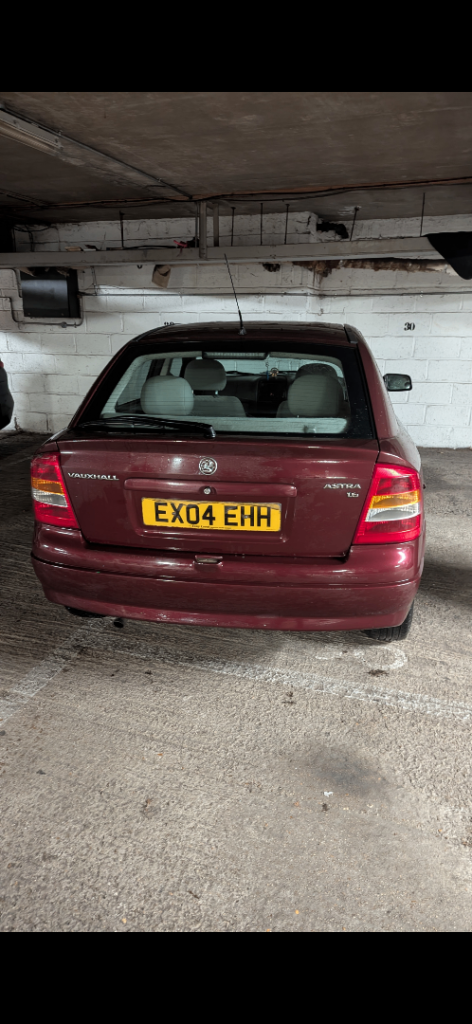 Automatic Vauxhall Astra 1.6 cheap to run quick sell