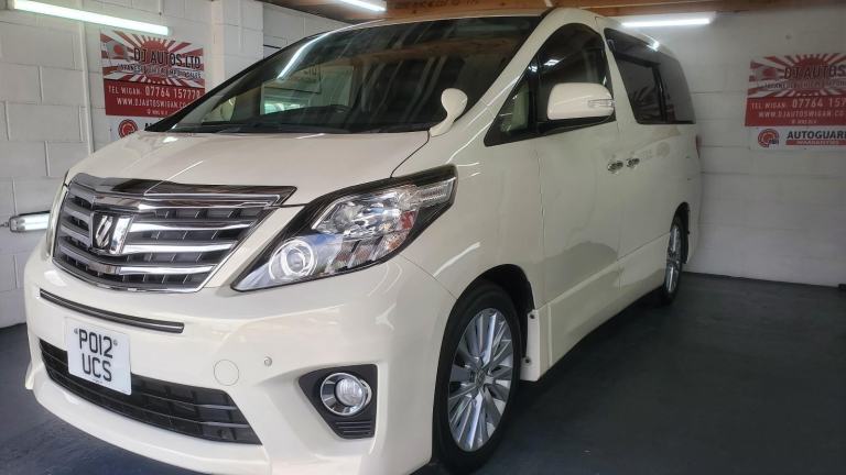 Toyota Alphard 2.4 petrol auto 7 seats sunroofs fresh japanese import 2012