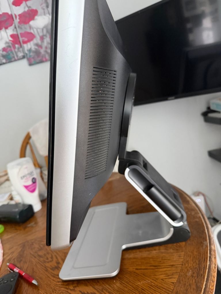 HP 22 inch  monitor