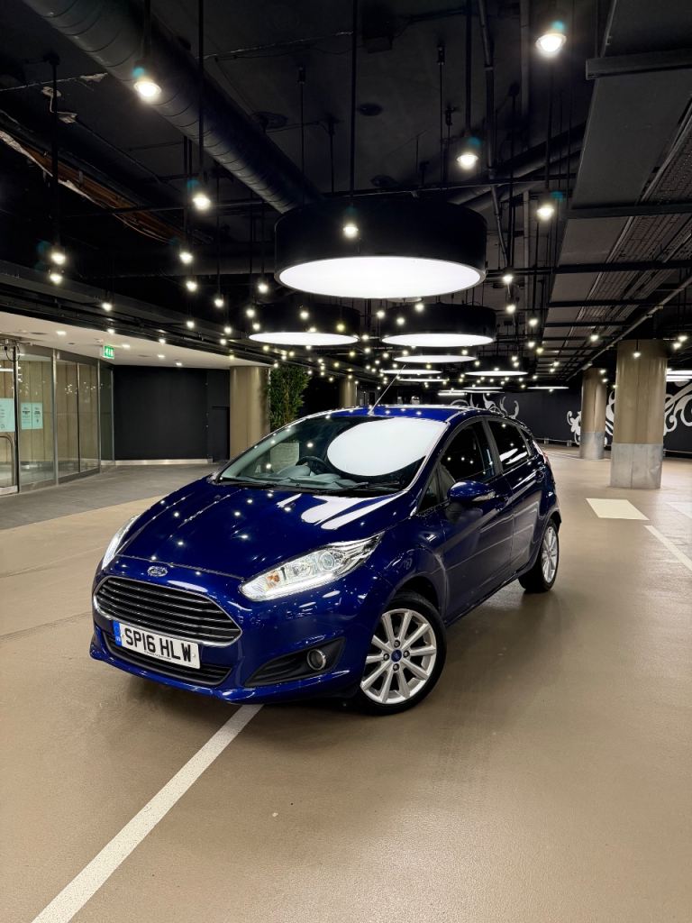 Ford, FIESTA, Hatchback, 2016, Semi-Auto, 1597 (cc), 5 doors