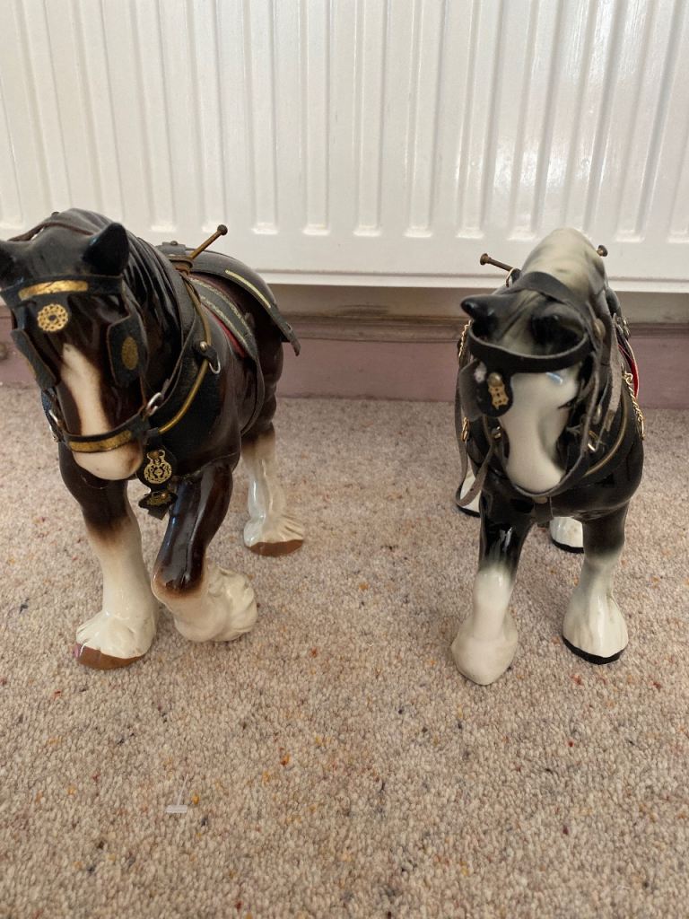 Pair of Decorative Shire Horse Ornaments – Lovely Detail