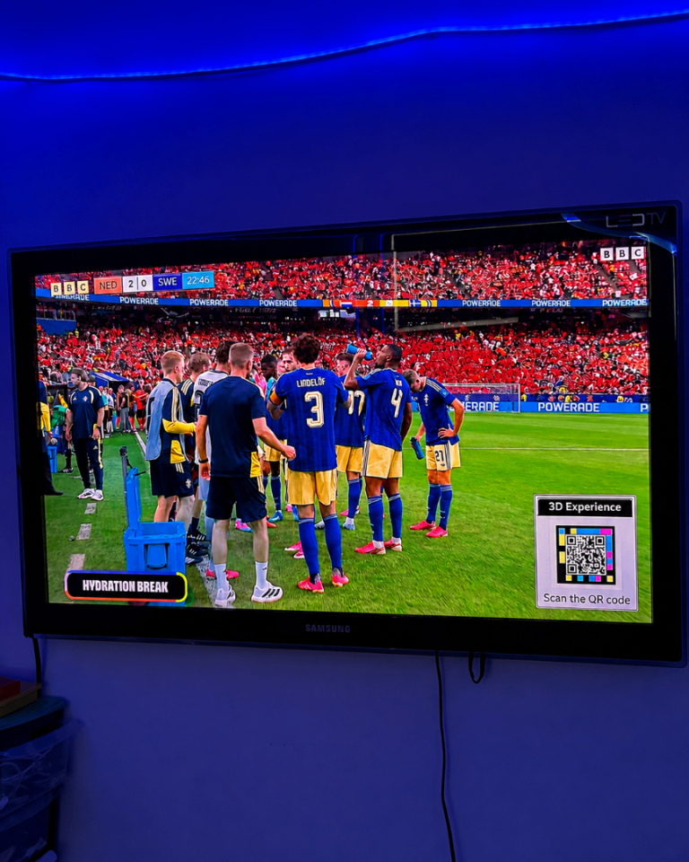 Samsung 40” LED TV - Fully working no remote or stand