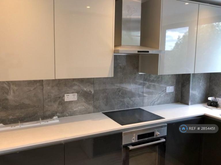 1 bedroom flat in Second Avenue, London, NW4 (1 bed) (#2854451)